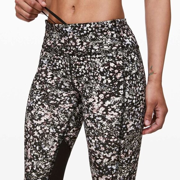 Lululemon Pace Rival Crop *22" Floral Spritz Multi / Black 28706 - Picture 3 of 15